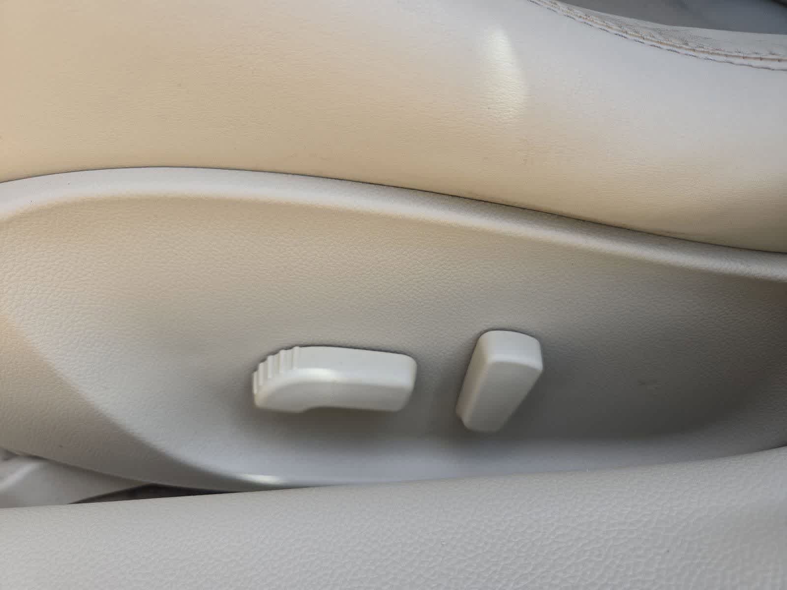 Thumbnail: 2013 INFINITI G37 - 16