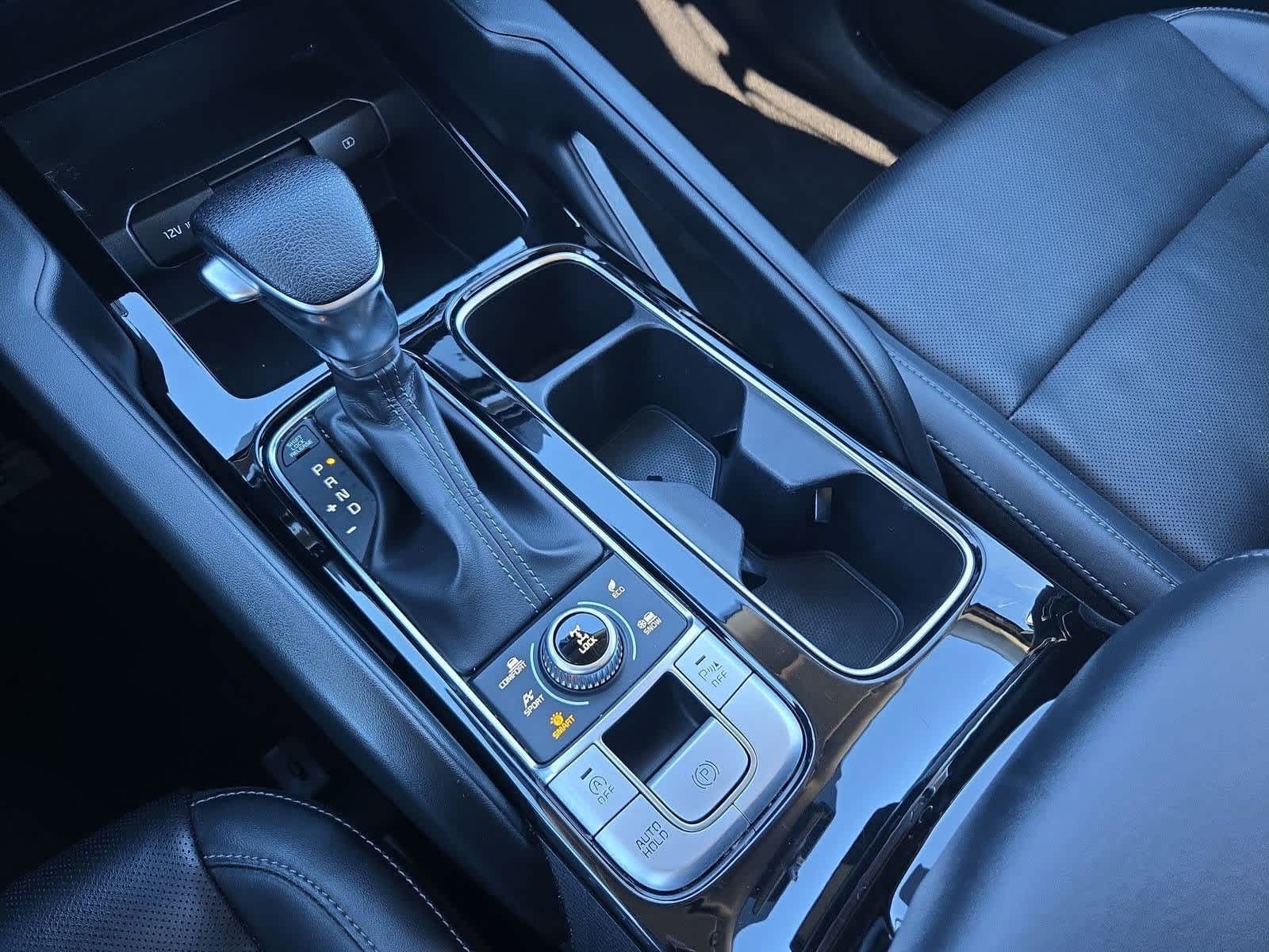 Thumbnail: 2022 Kia Telluride - 30