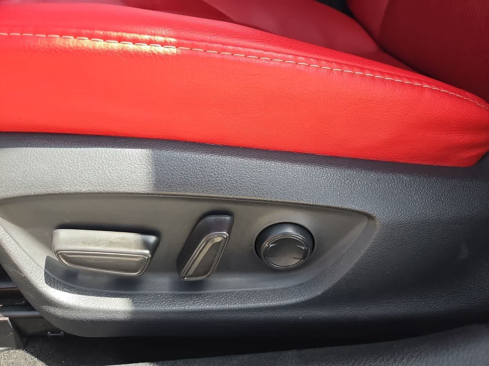 2018 Toyota Camry XSE - Photo 15