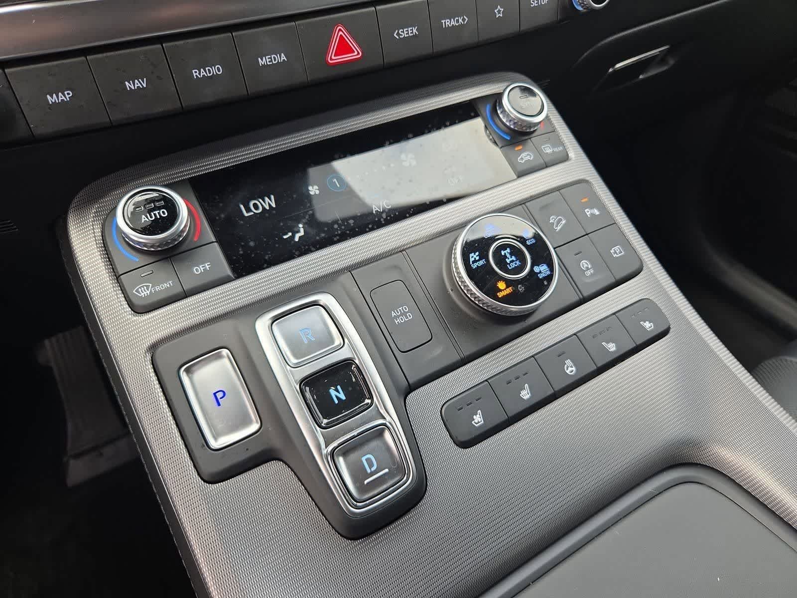 Thumbnail: 2024 Hyundai Palisade - 32