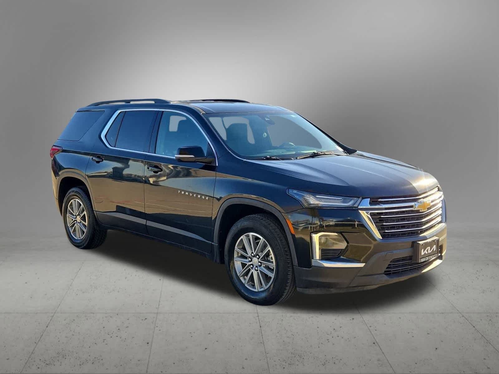 Thumbnail: 2023 Chevrolet Traverse - 8