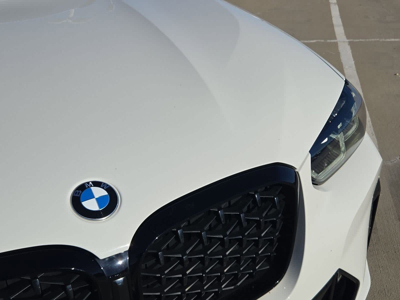 Thumbnail: 2023 BMW X4 - 10