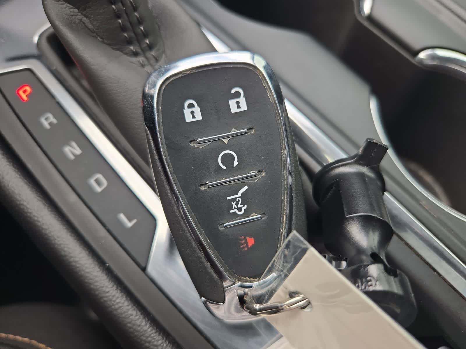 Thumbnail: 2020 Chevrolet Equinox - 35