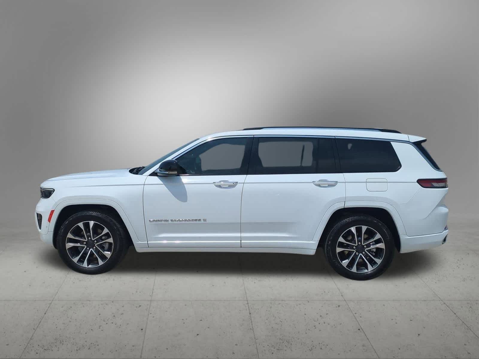 Thumbnail: 2022 Jeep Grand Cherokee - 3