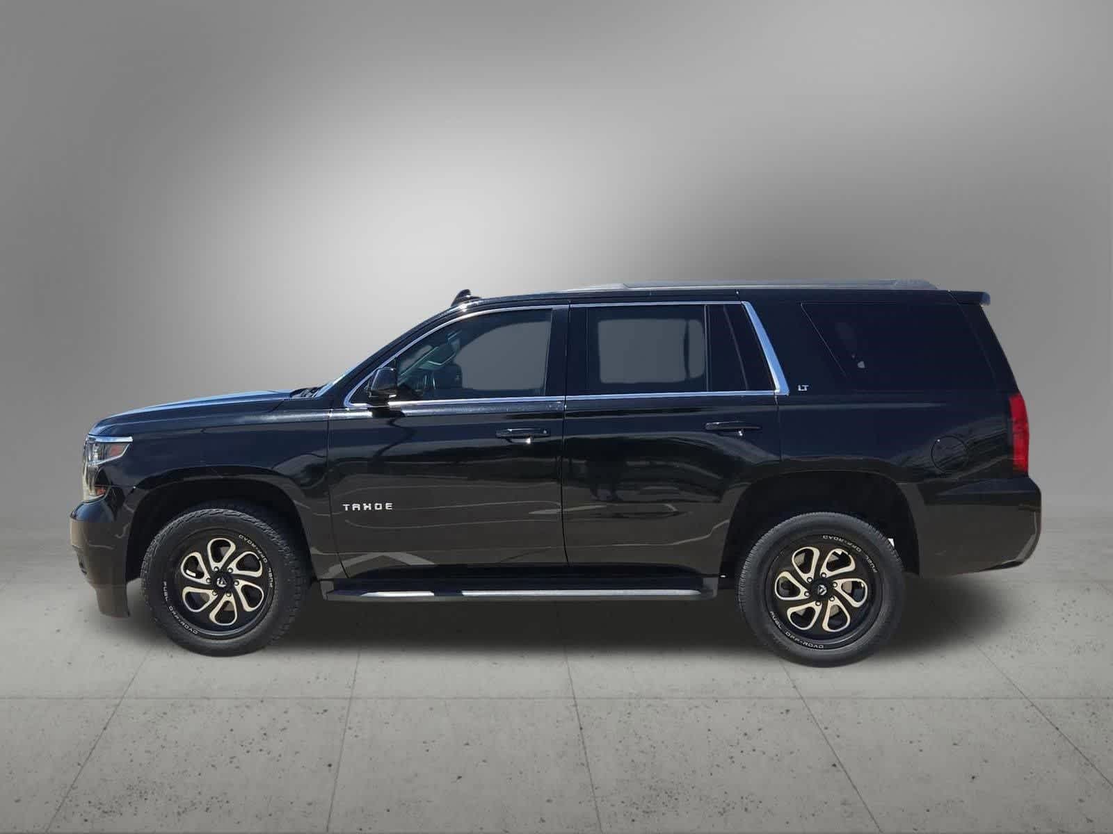 Thumbnail: 2019 Chevrolet Tahoe - 3