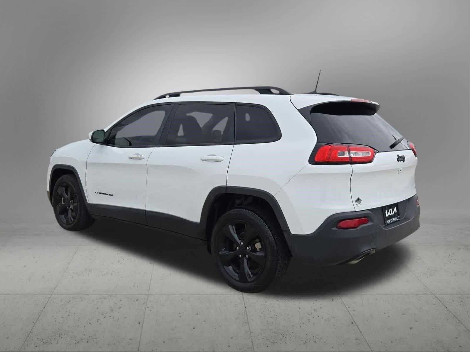 Thumbnail: 2017 Jeep Cherokee - 4