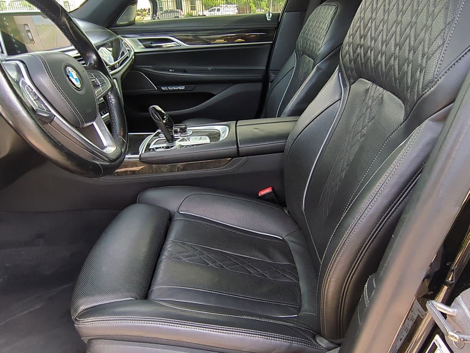 Thumbnail: 2018 BMW 7 Series - 16