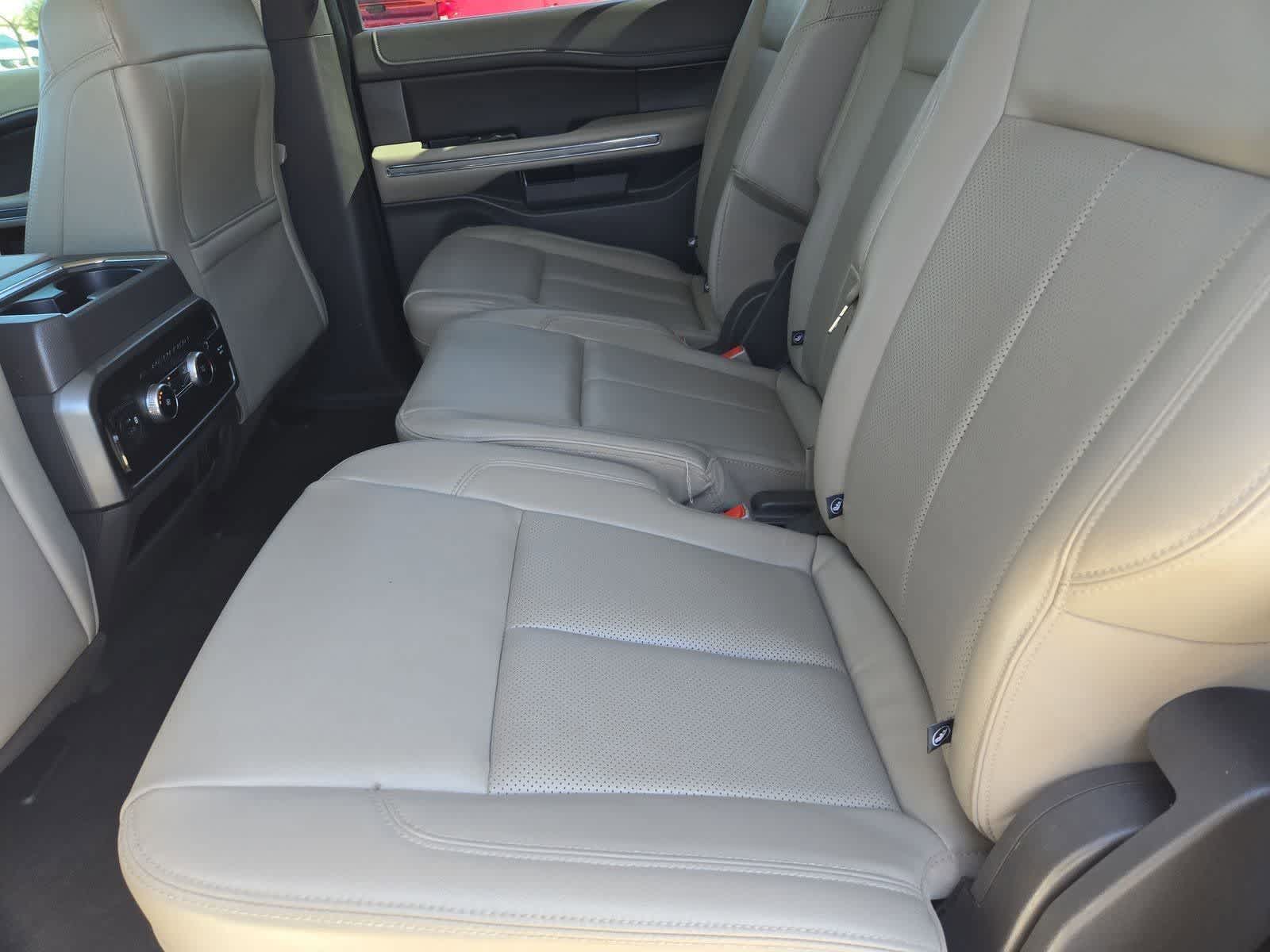 Thumbnail: 2021 Ford Expedition - 17