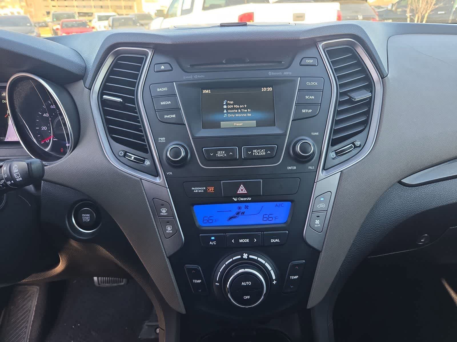 Thumbnail: 2015 Hyundai Santa Fe - 25