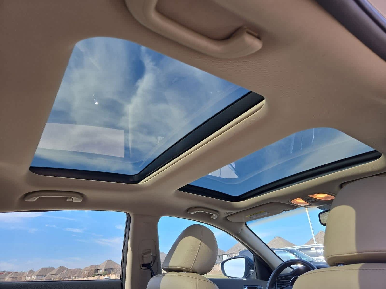 Thumbnail: 2013 Kia Optima - 21