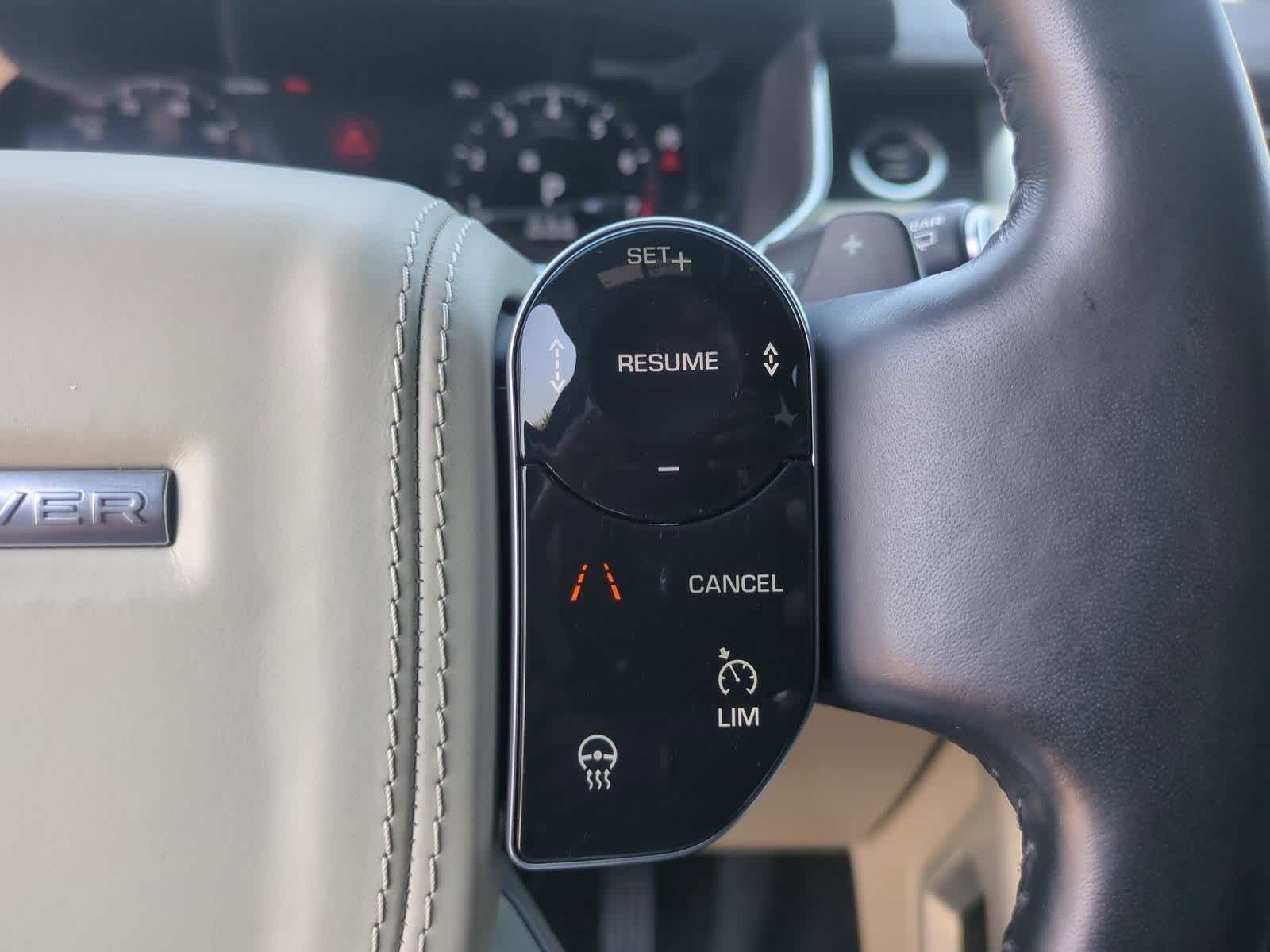 Thumbnail: 2019 Land Rover Range Rover - 25