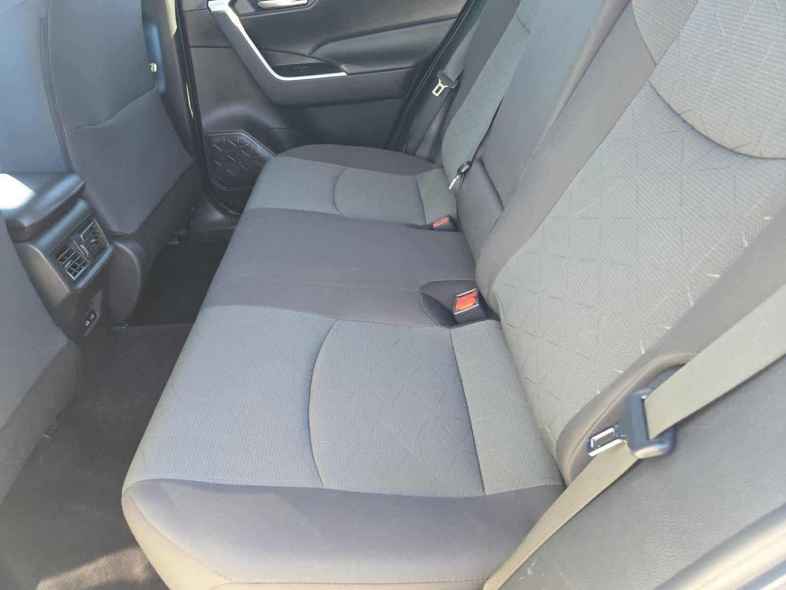 Thumbnail: 2023 Toyota RAV4 - 19