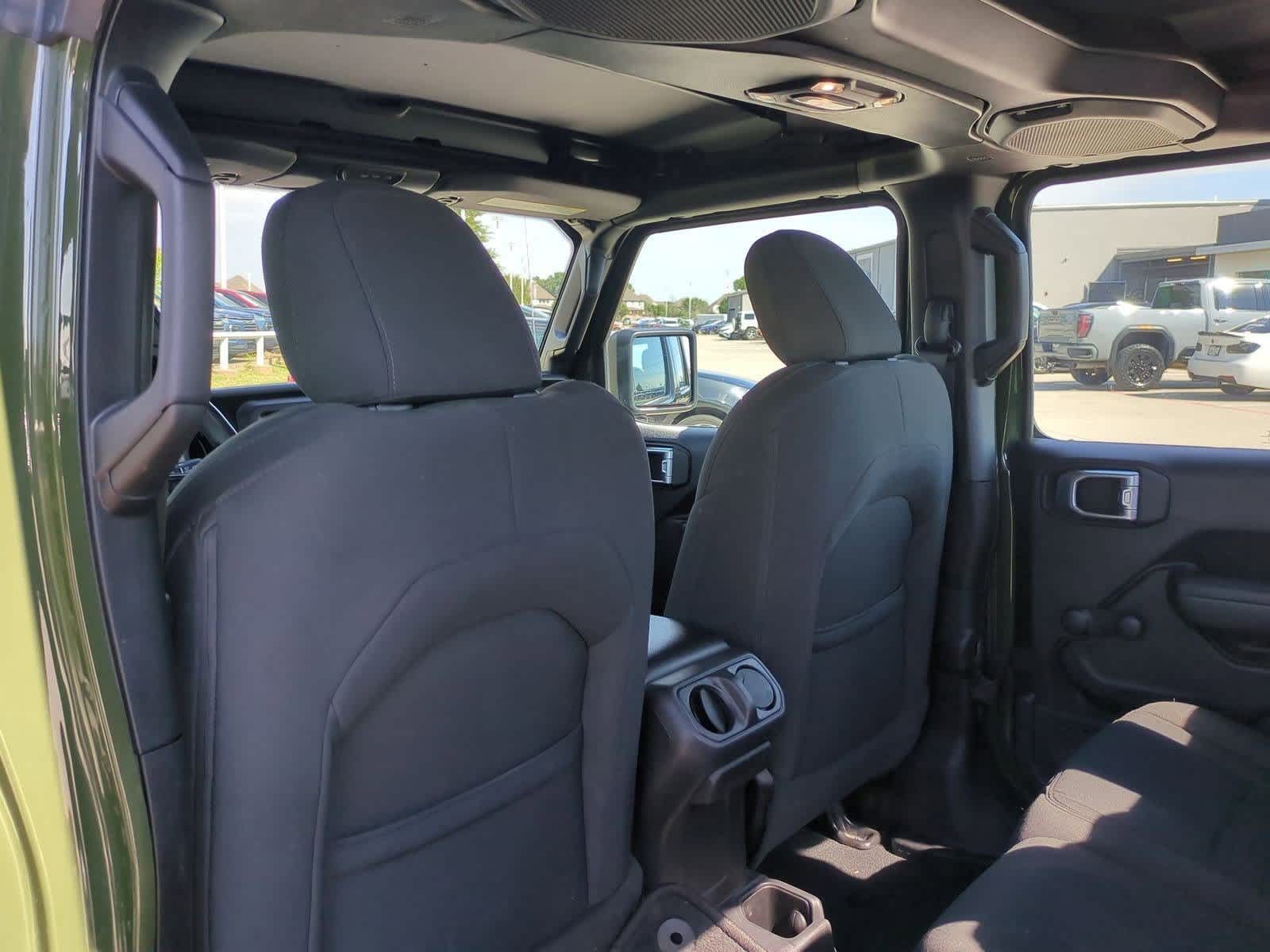 Thumbnail: 2022 Jeep Gladiator - 18