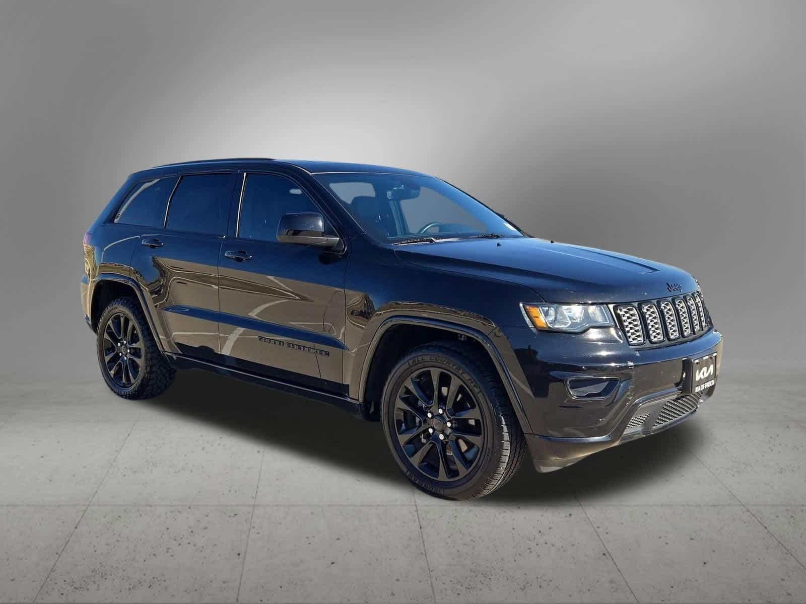 Thumbnail: 2019 Jeep Grand Cherokee - 8