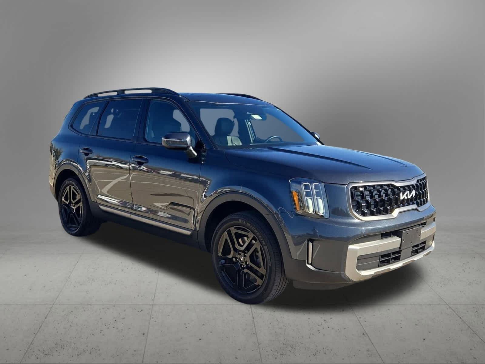 Thumbnail: 2023 Kia Telluride - 8