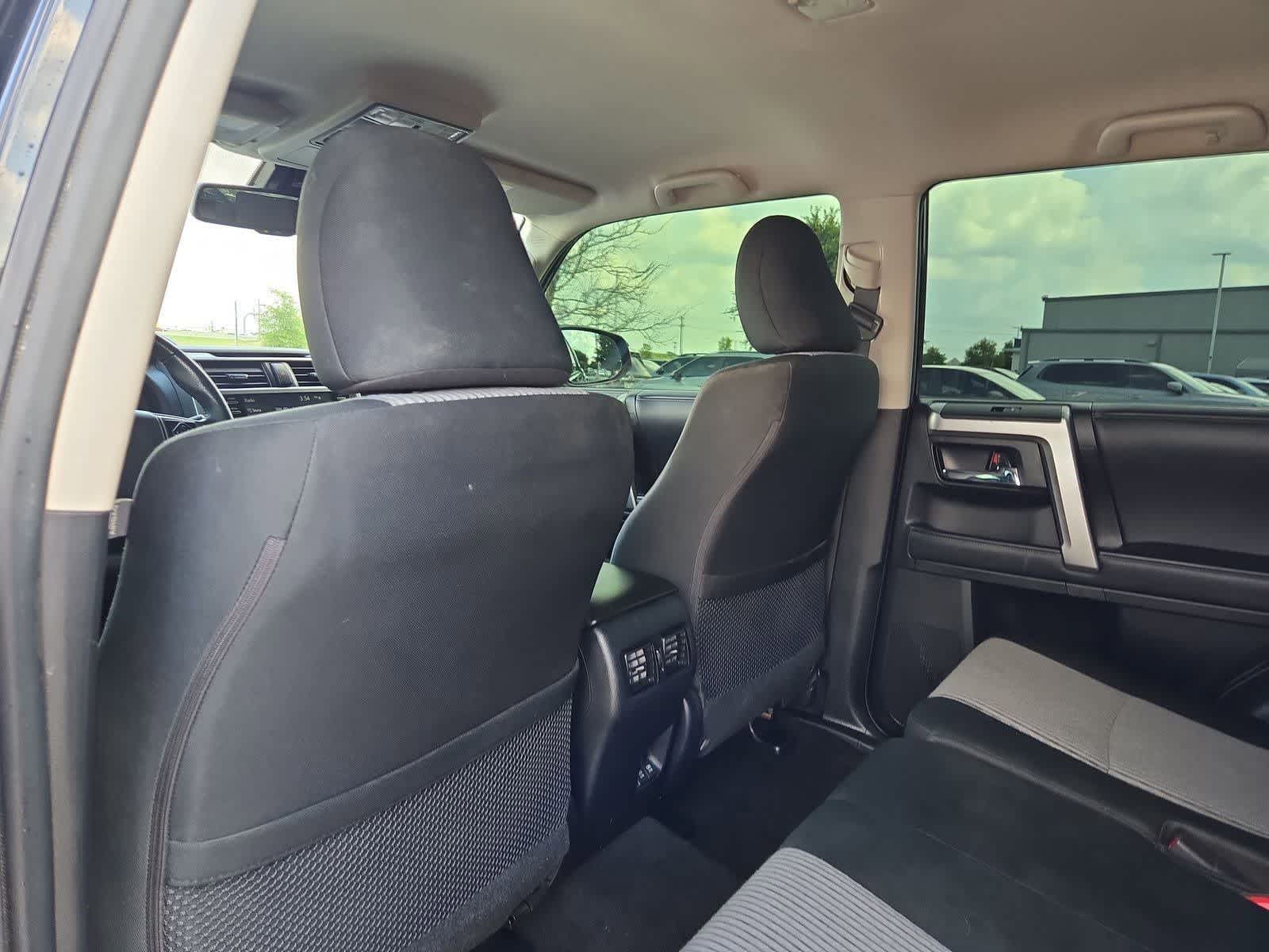 Thumbnail: 2021 Toyota 4Runner - 16