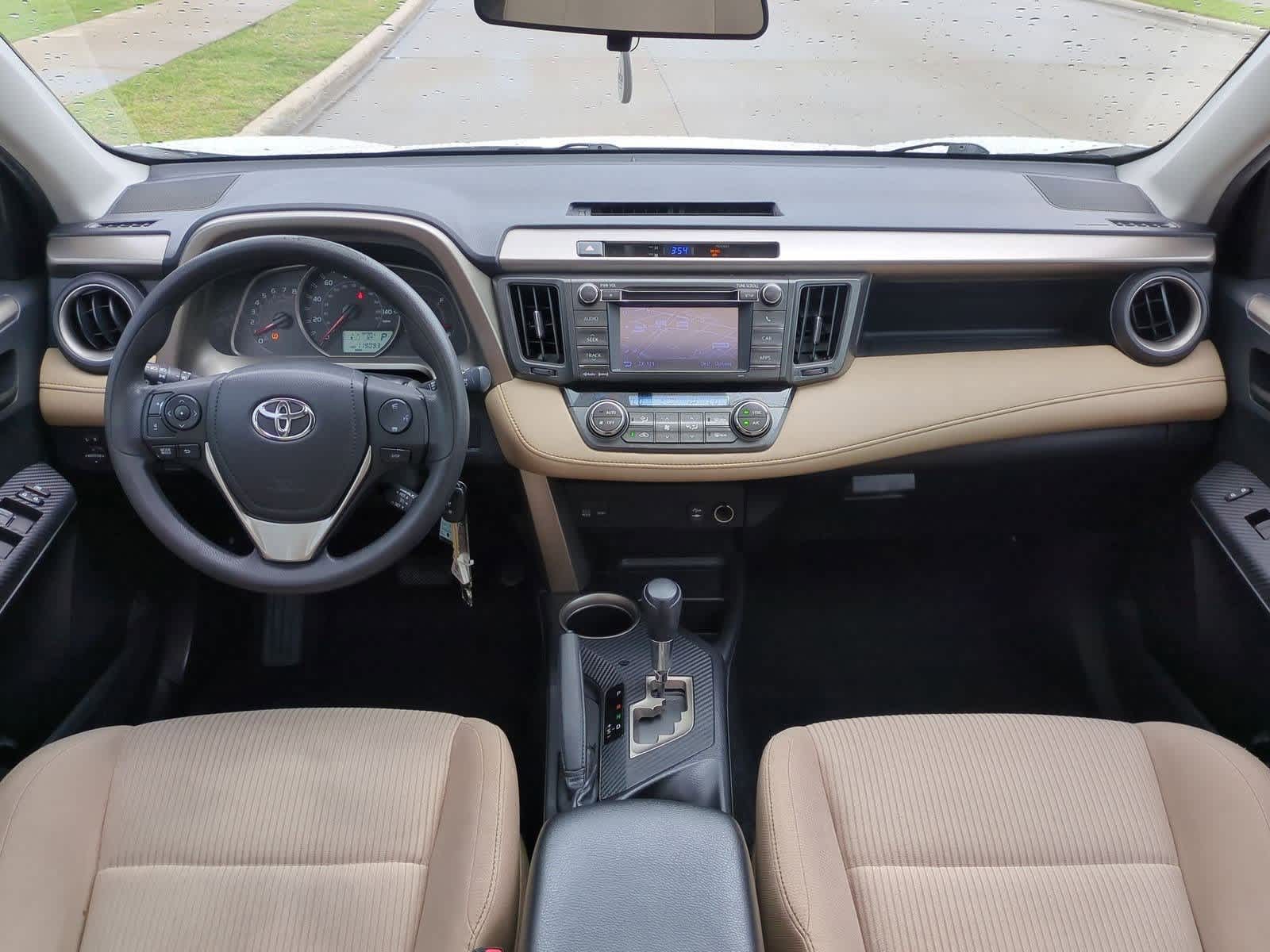 Thumbnail: 2013 Toyota RAV4 - 15