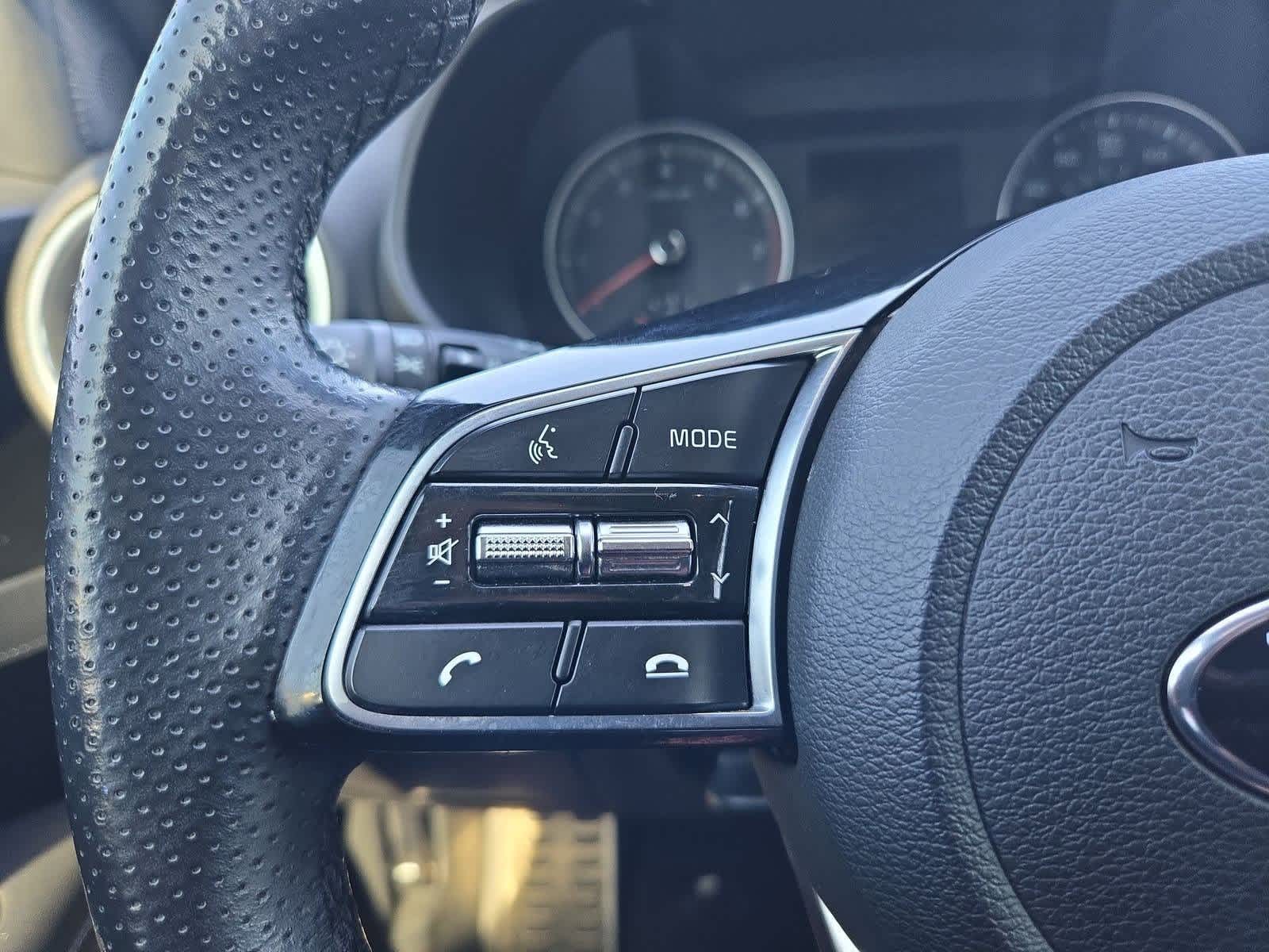 Thumbnail: 2020 Kia Forte - 25