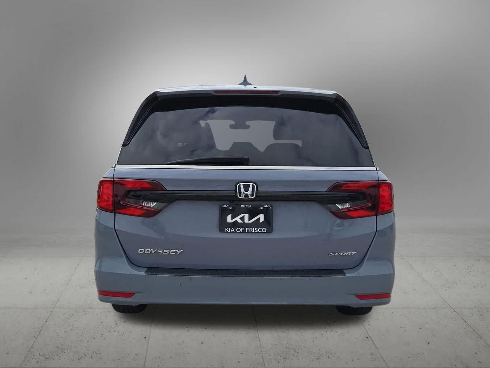 Thumbnail: 2023 Honda Odyssey - 4
