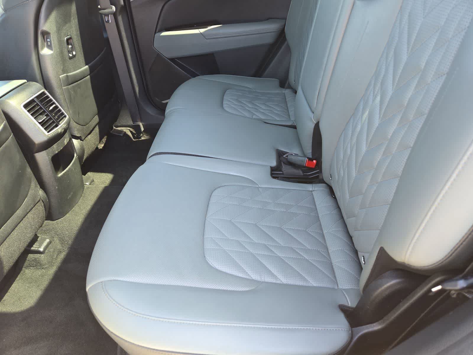 Thumbnail: 2023 Kia Sportage - 18