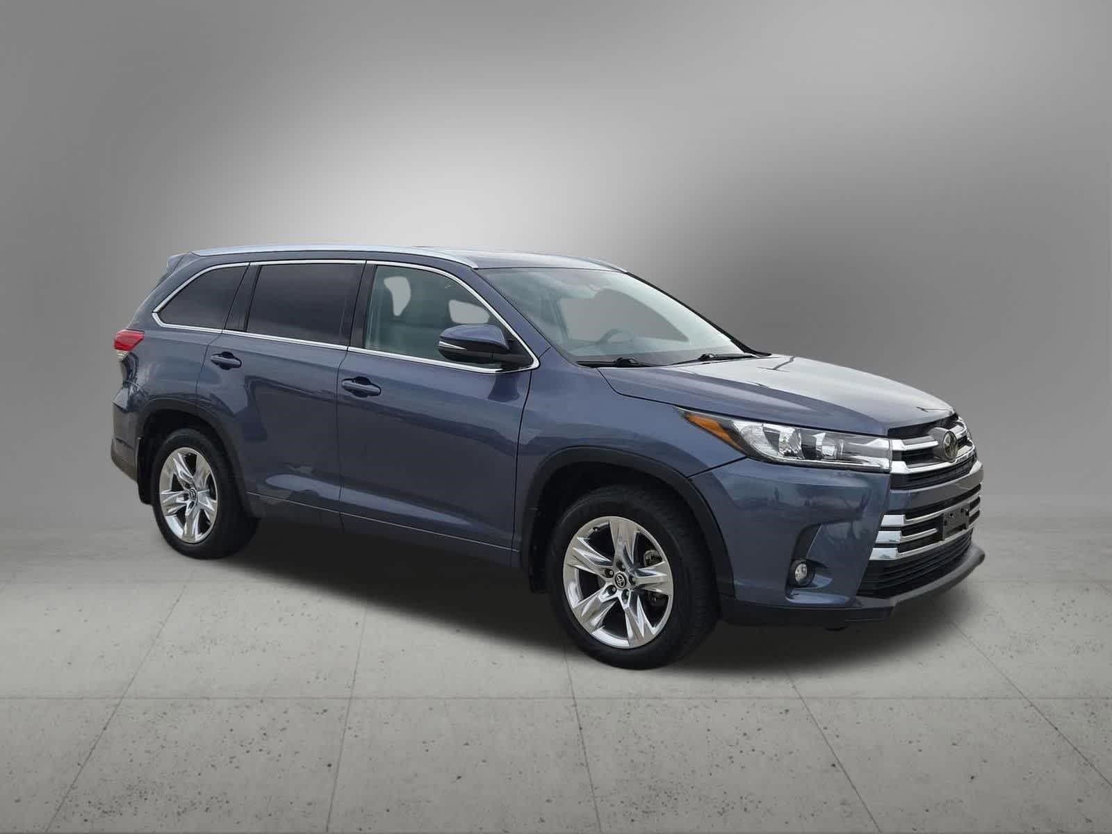 Thumbnail: 2019 Toyota Highlander - 8