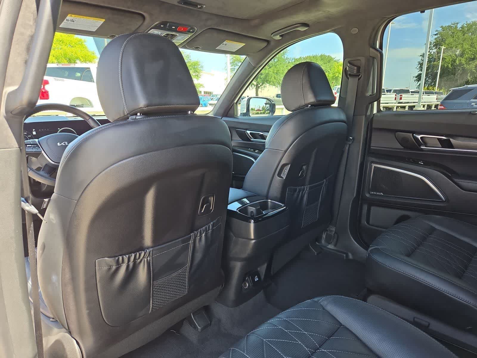 Thumbnail: 2023 Kia Telluride - 16