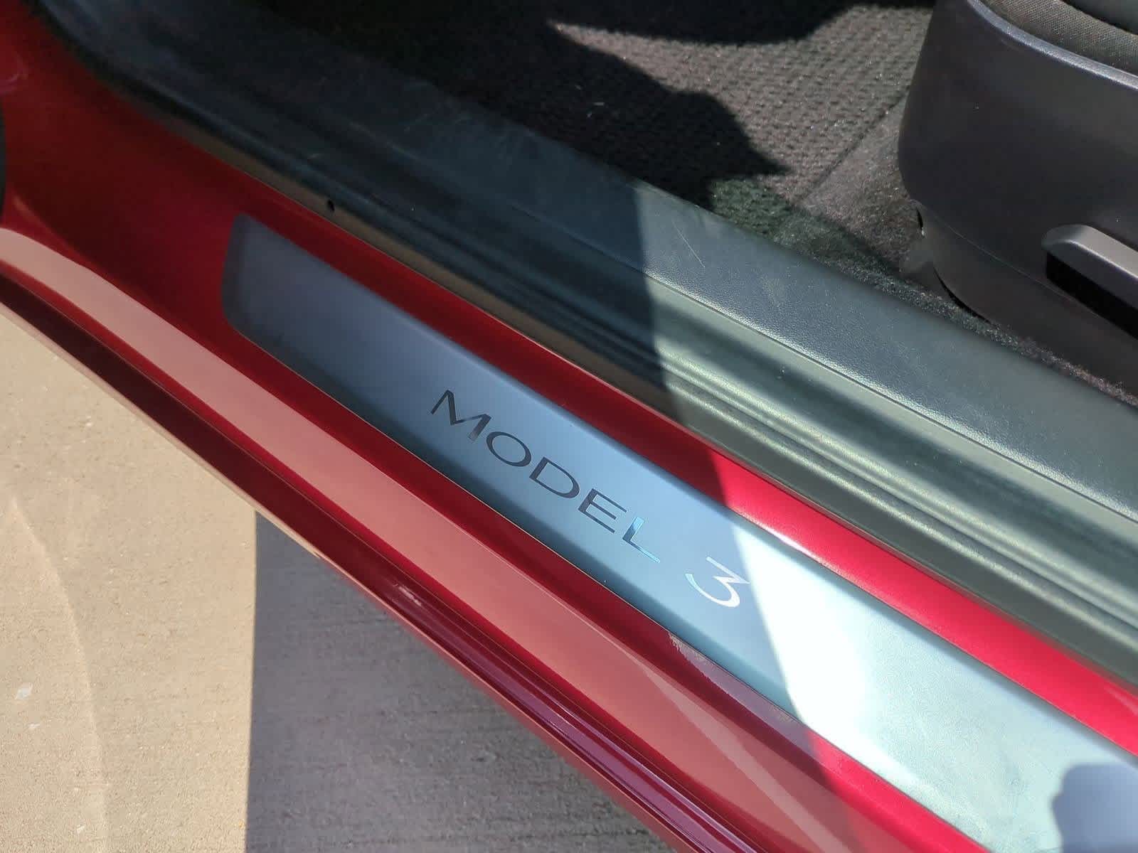 Thumbnail: 2020 Tesla Model 3 - 11