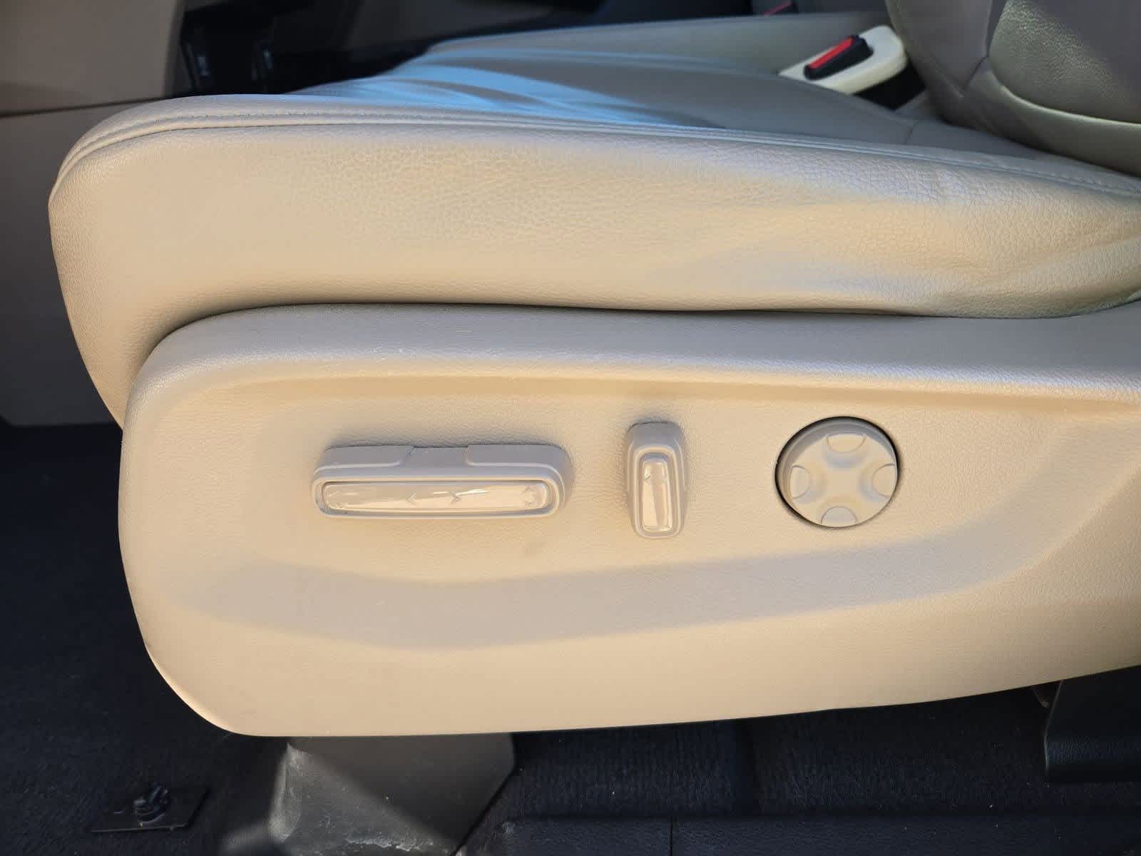 Thumbnail: 2020 Honda Odyssey - 17