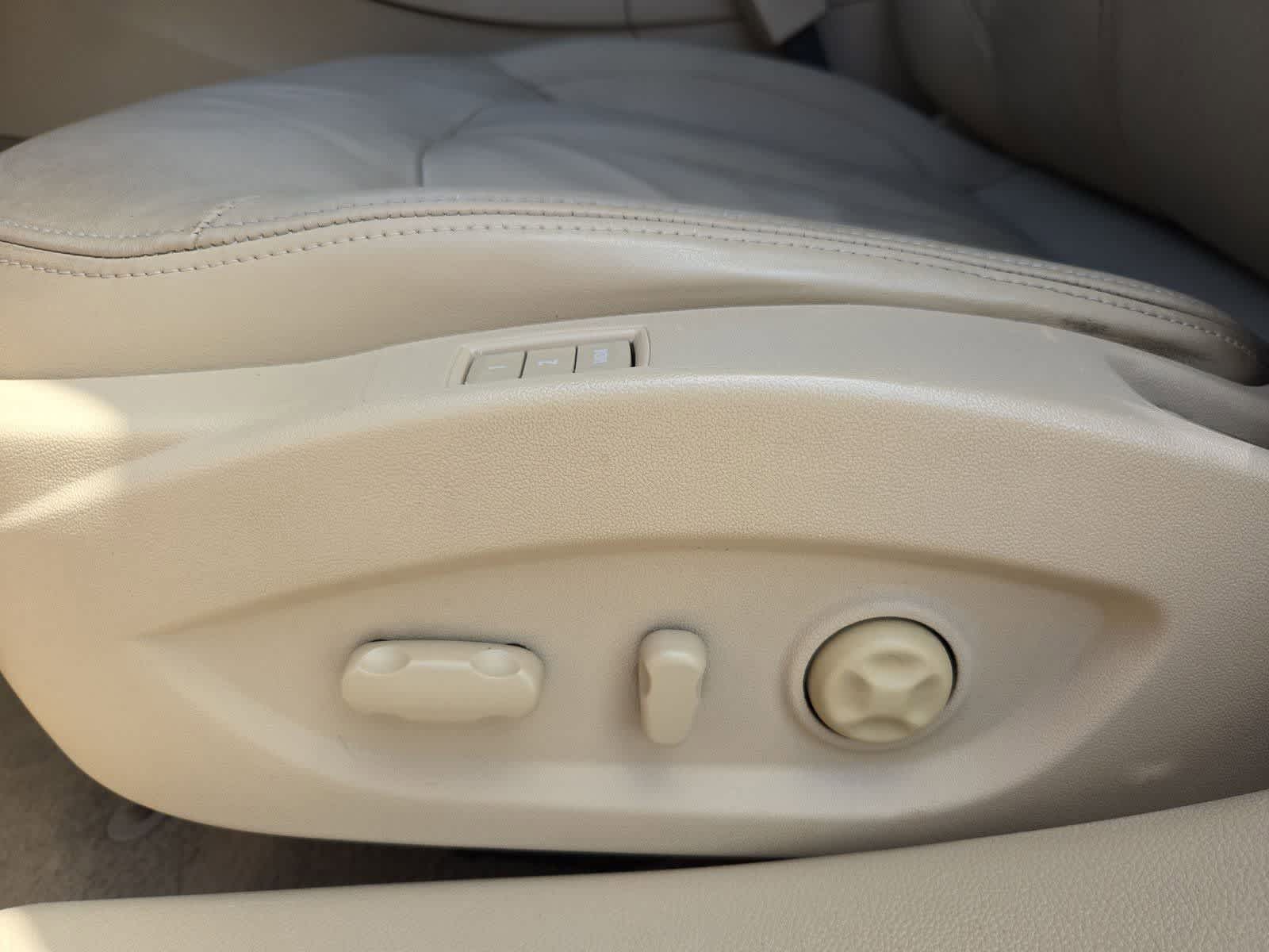 Thumbnail: 2013 Buick LaCrosse - 16