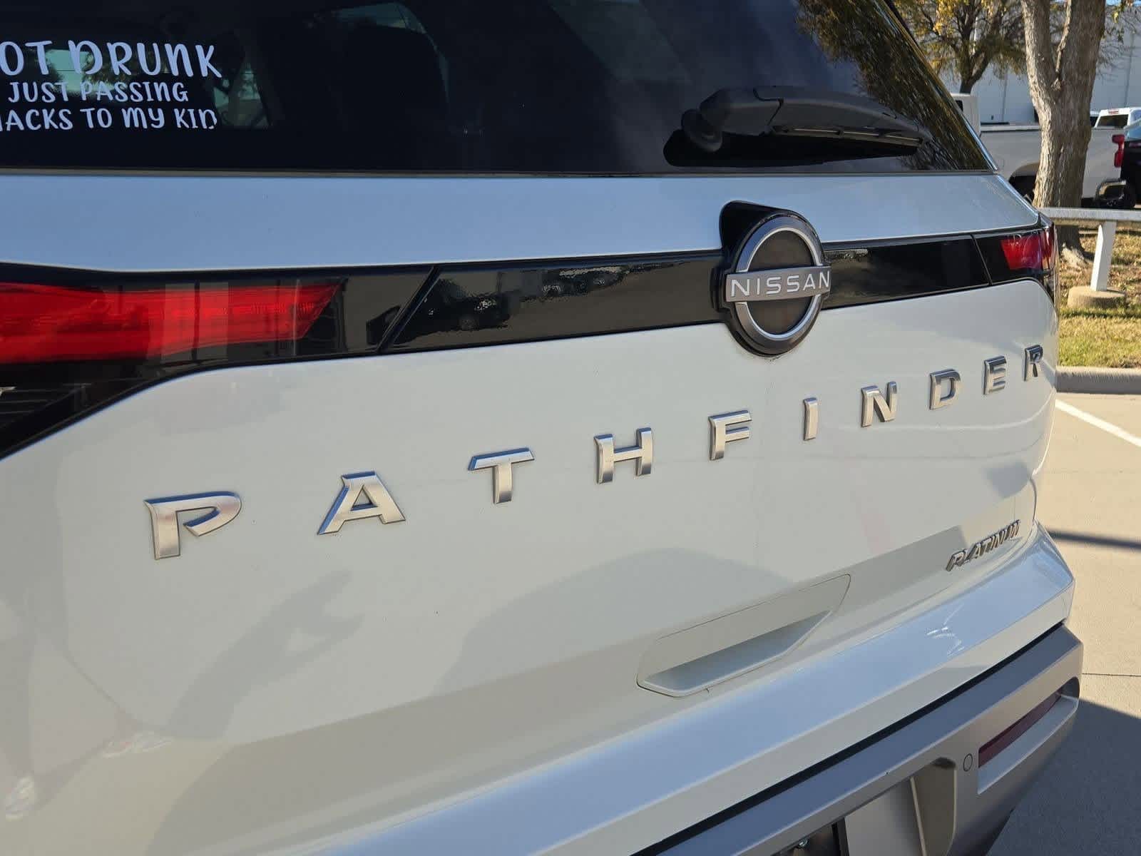 Thumbnail: 2022 Nissan Pathfinder - 11