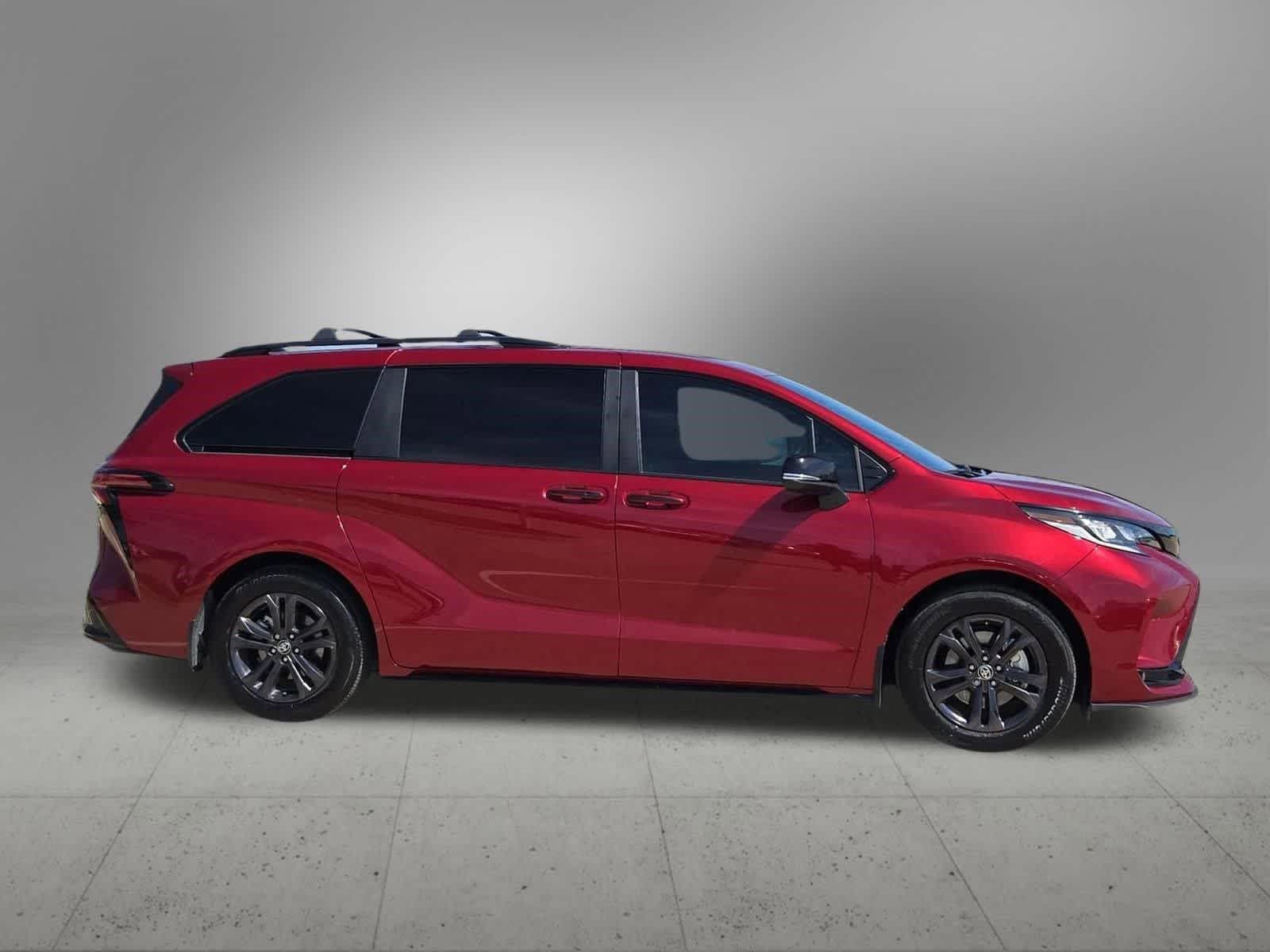 Thumbnail: 2025 Toyota Sienna - 7