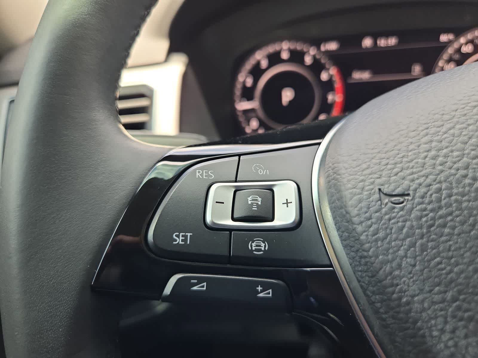 Thumbnail: 2019 Volkswagen Atlas - 24