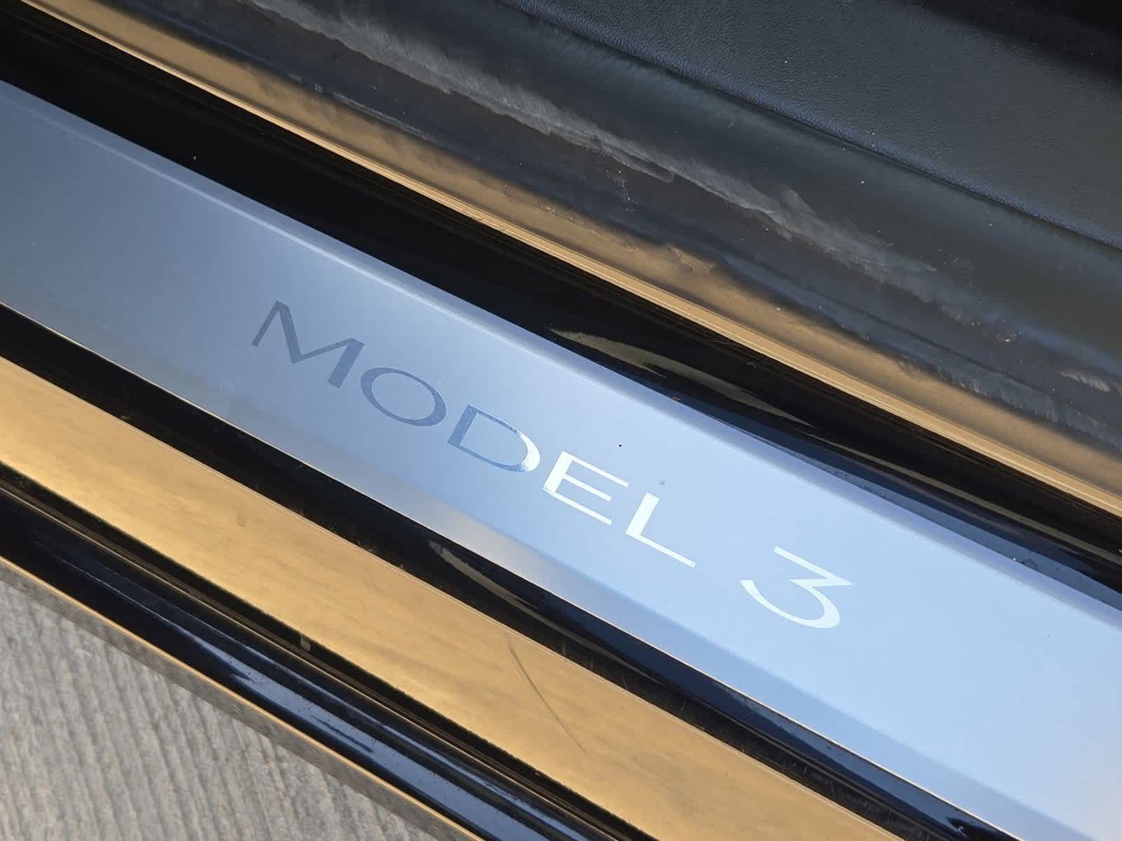 Thumbnail: 2019 Tesla Model 3 - 11