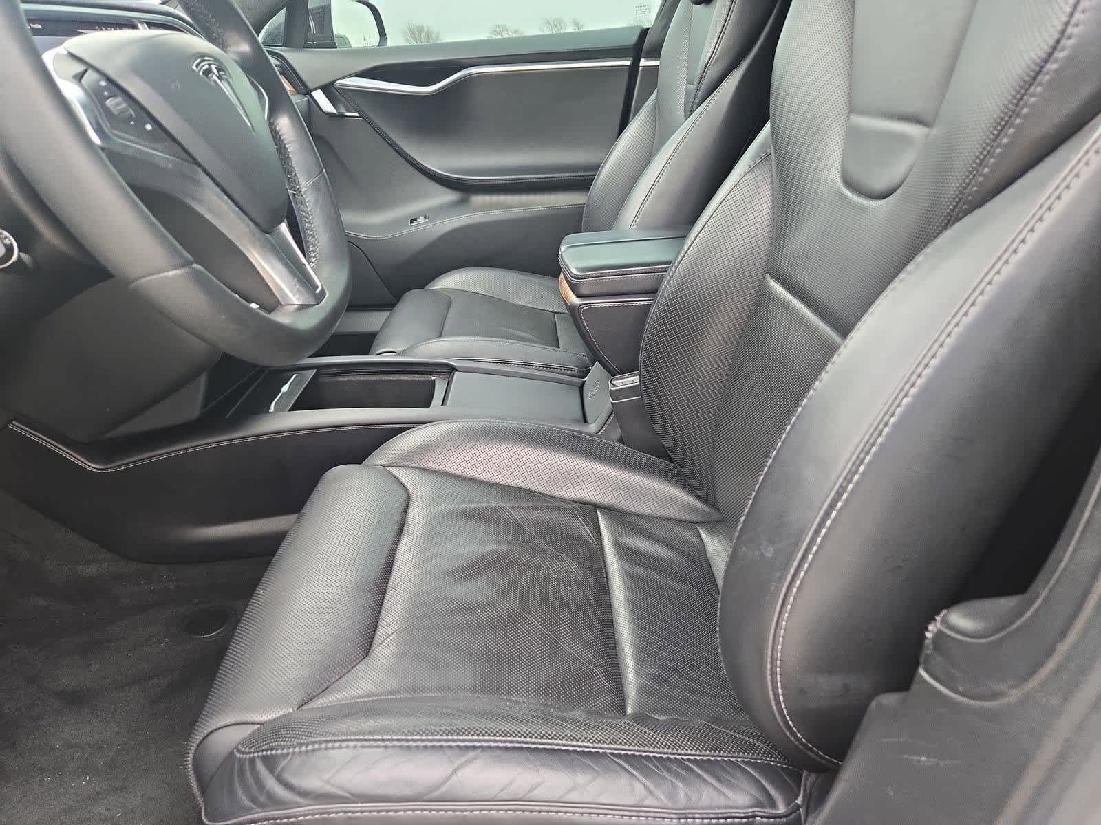 Thumbnail: 2016 Tesla Model S - 14