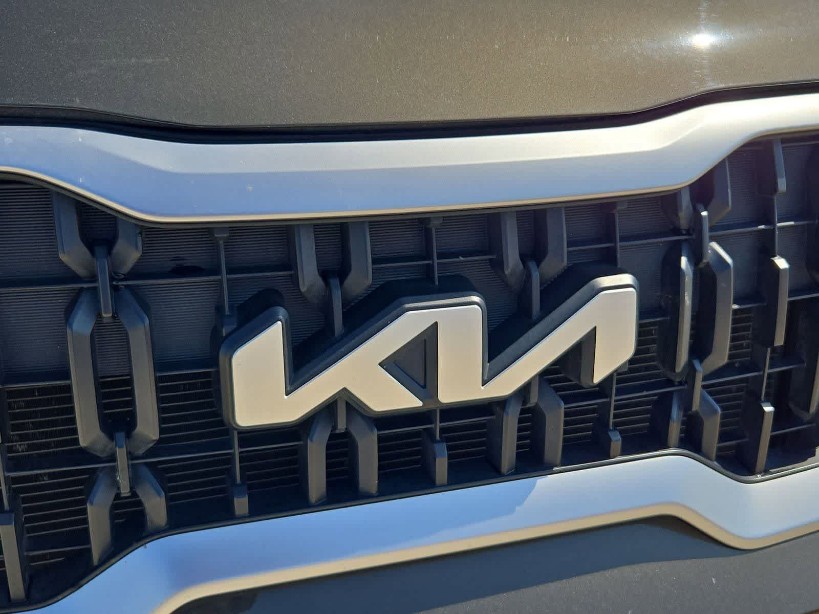 Thumbnail: 2023 Kia Telluride - 10