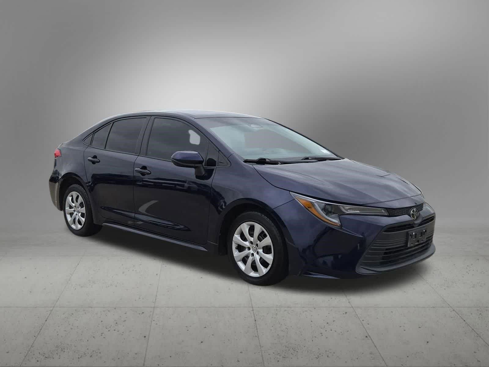 Thumbnail: 2023 Toyota Corolla - 8