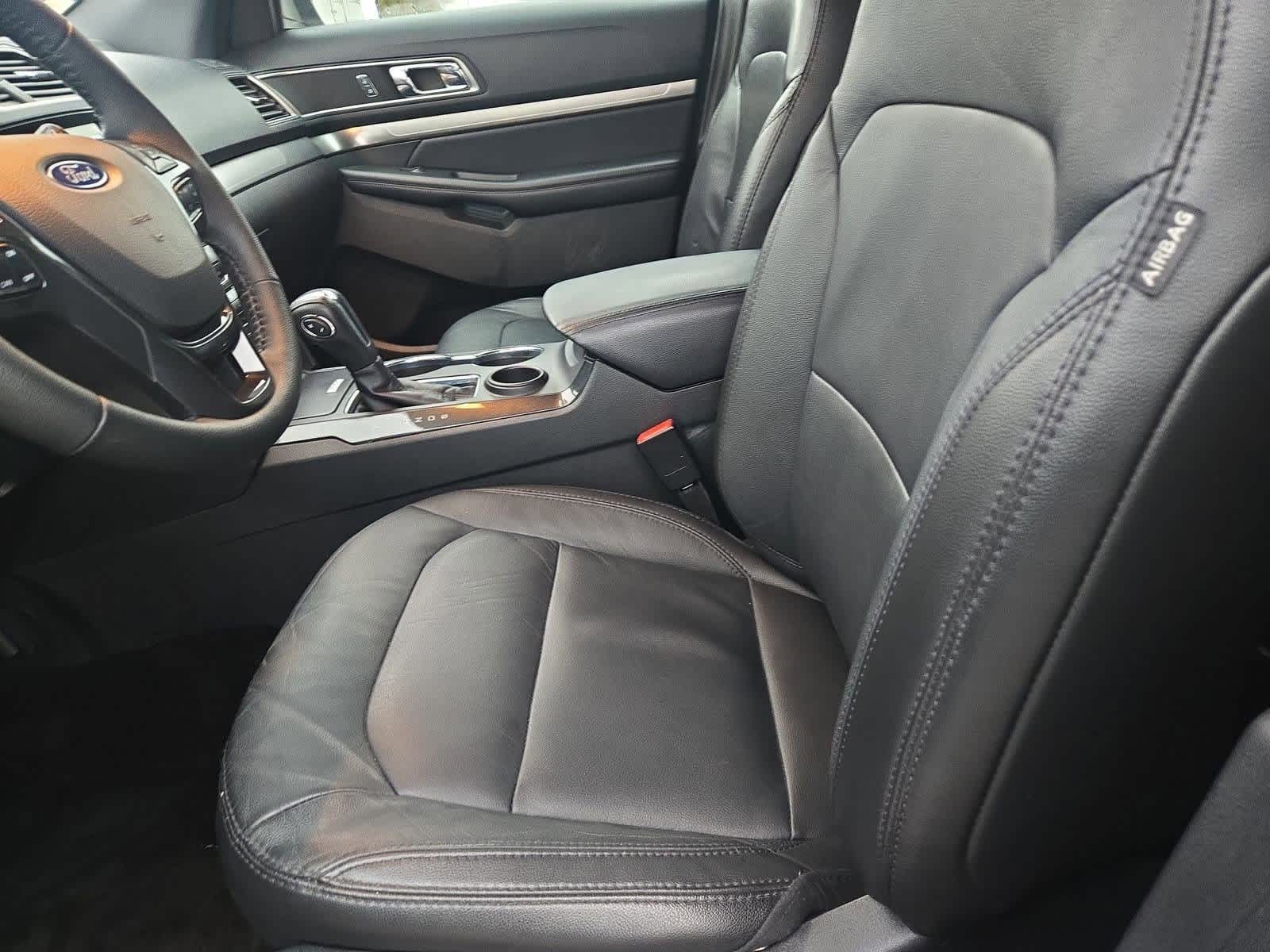 Thumbnail: 2018 Ford Explorer - 15