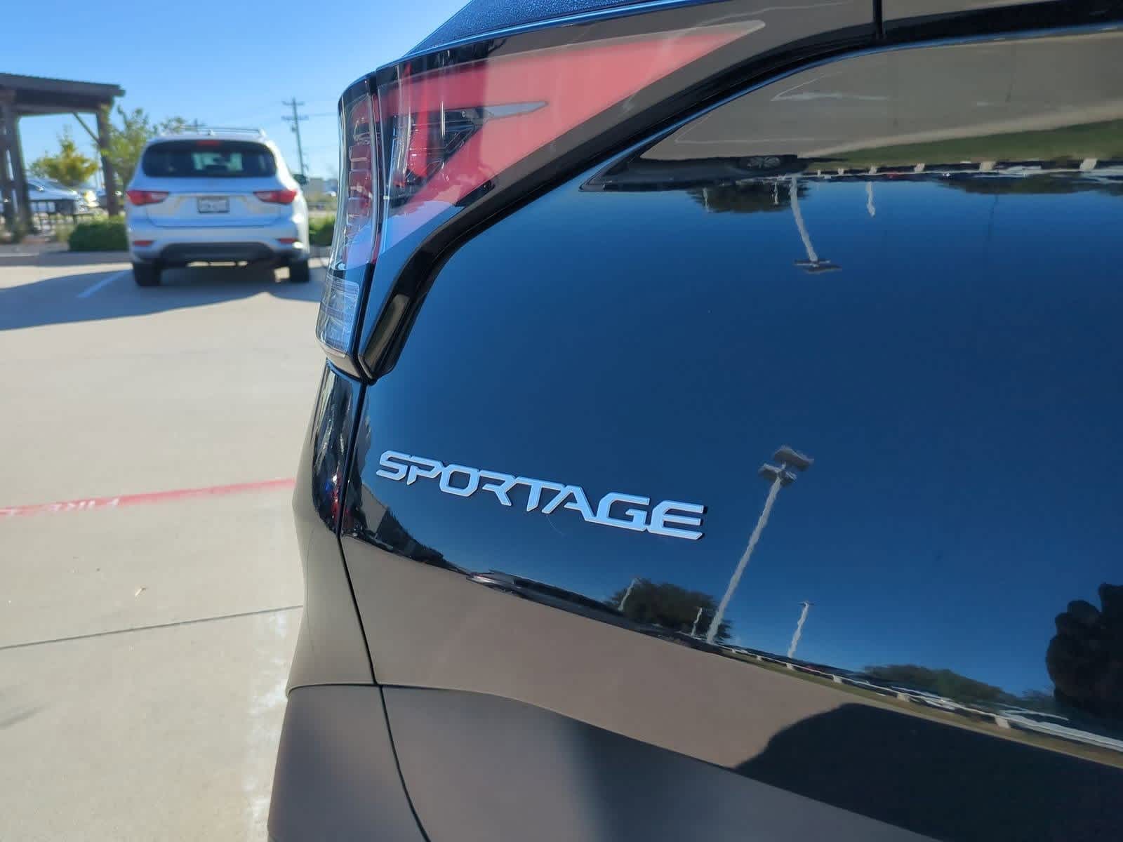 Thumbnail: 2023 Kia Sportage - 11