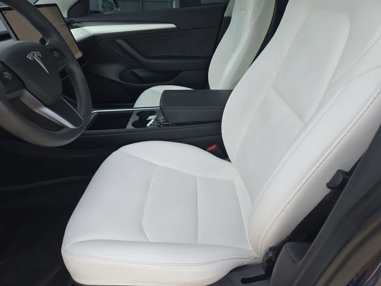 Thumbnail: 2023 Tesla Model 3 - 14