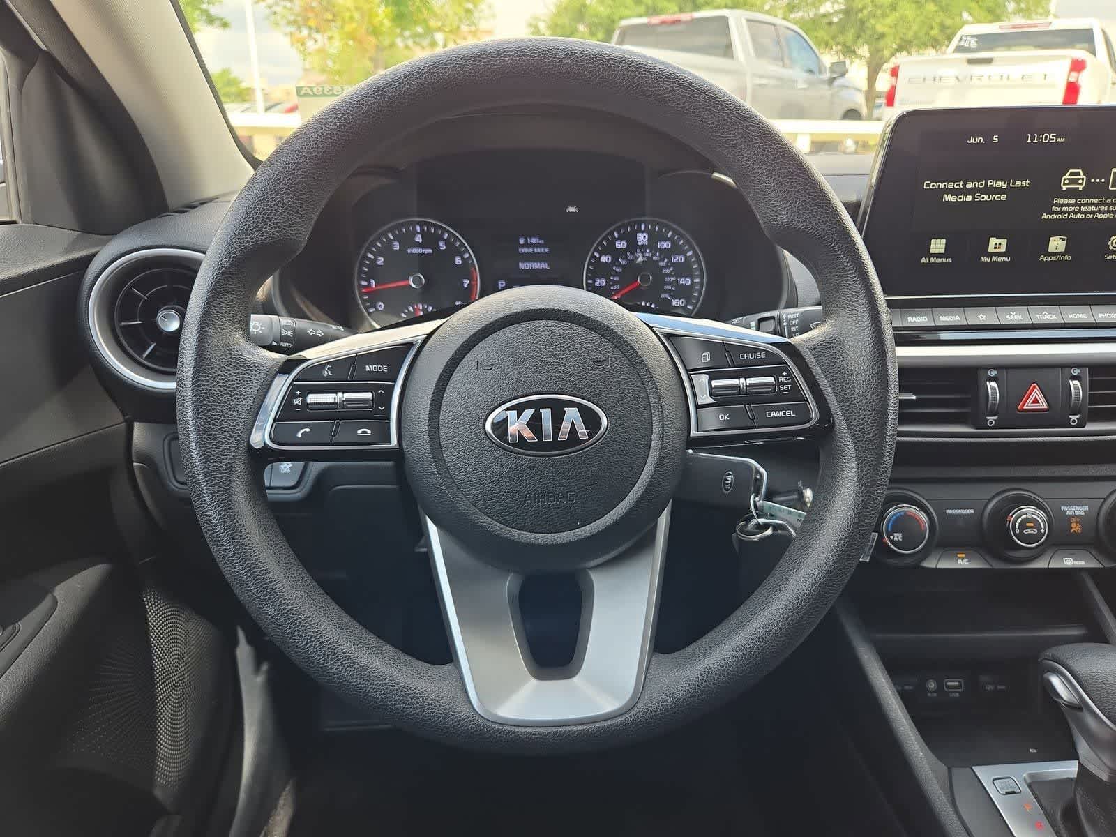 Thumbnail: 2021 Kia Forte - 22