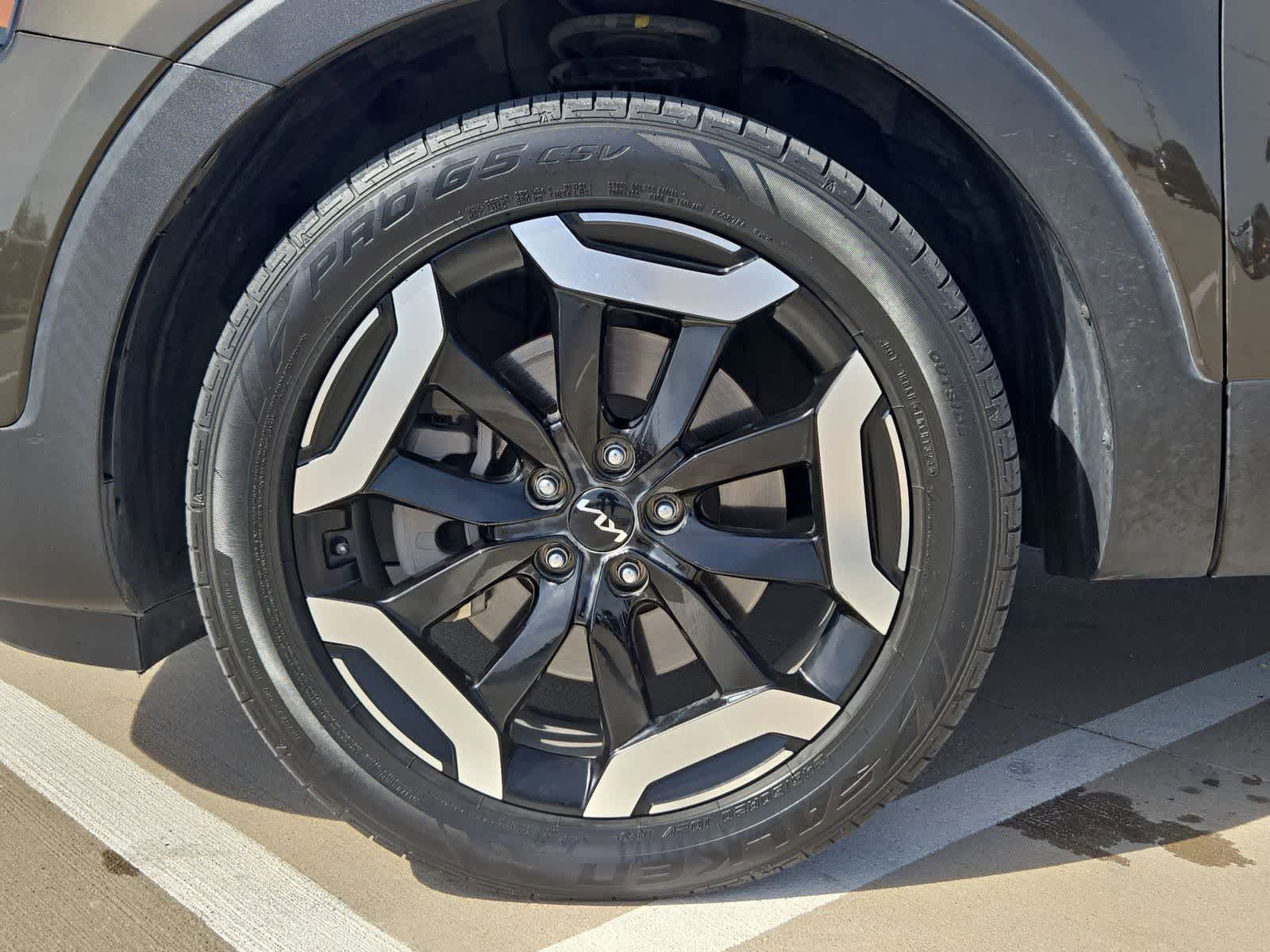 Thumbnail: 2023 Kia Telluride - 12