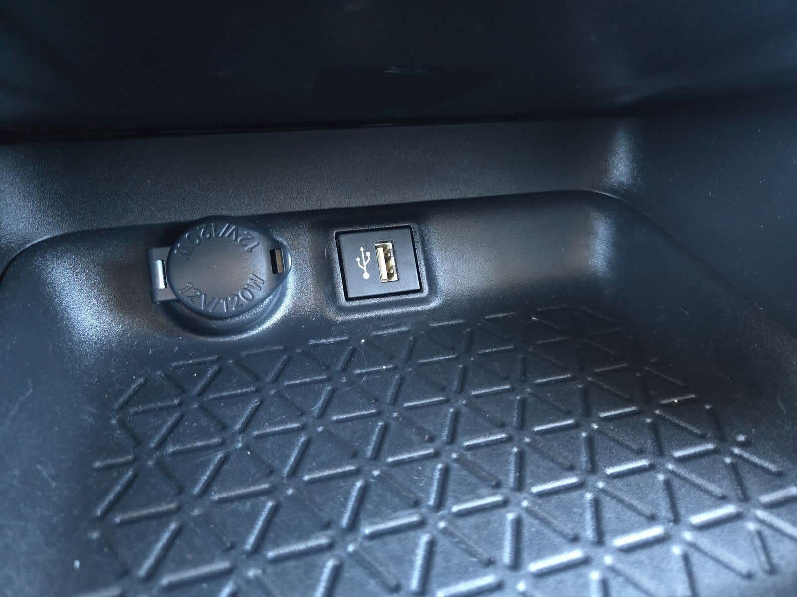 Thumbnail: 2023 Toyota RAV4 - 30