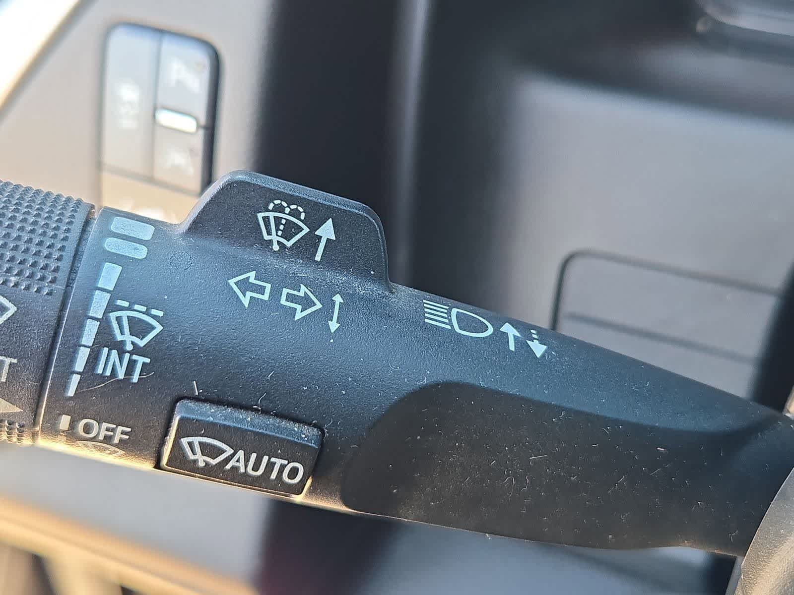 Thumbnail: 2019 Chevrolet Tahoe - 24