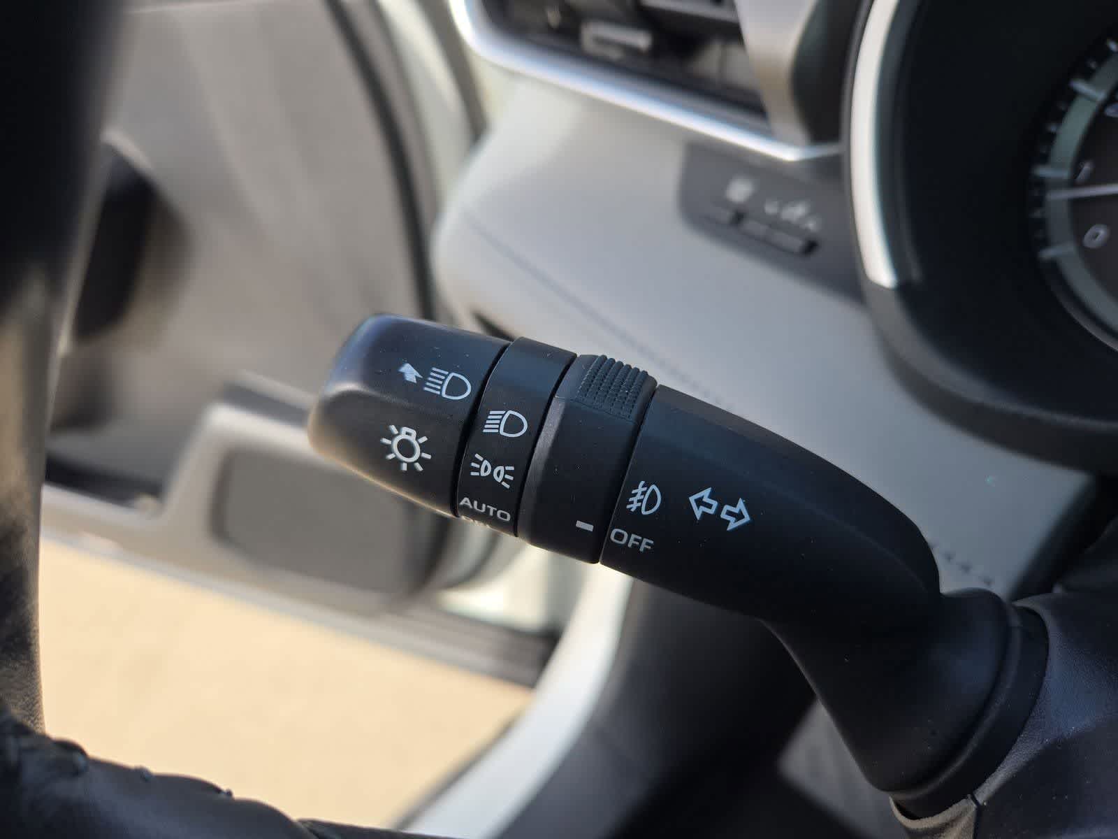 Thumbnail: 2021 Toyota Highlander - 27