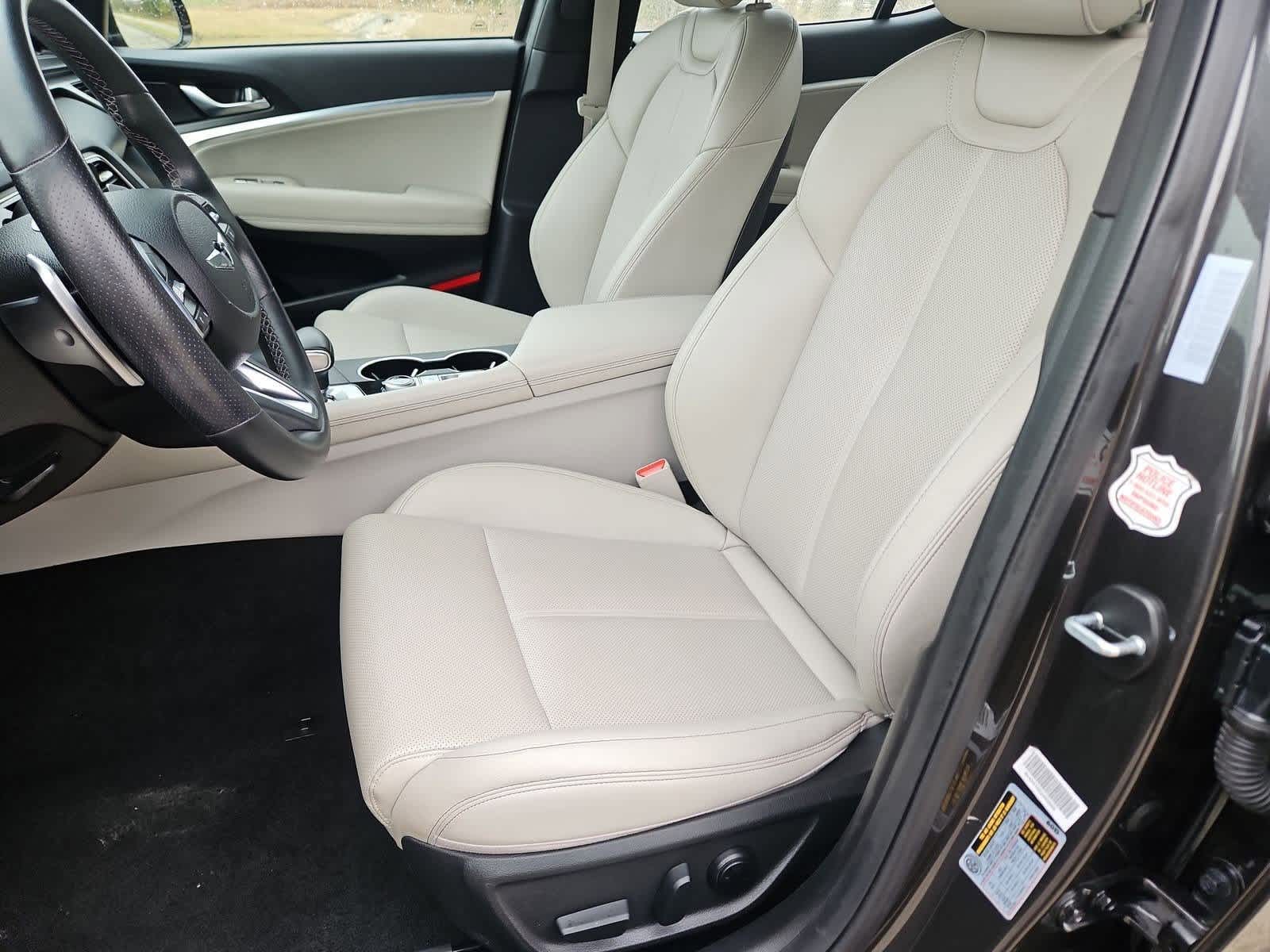 Thumbnail: 2023 Genesis G70 - 15