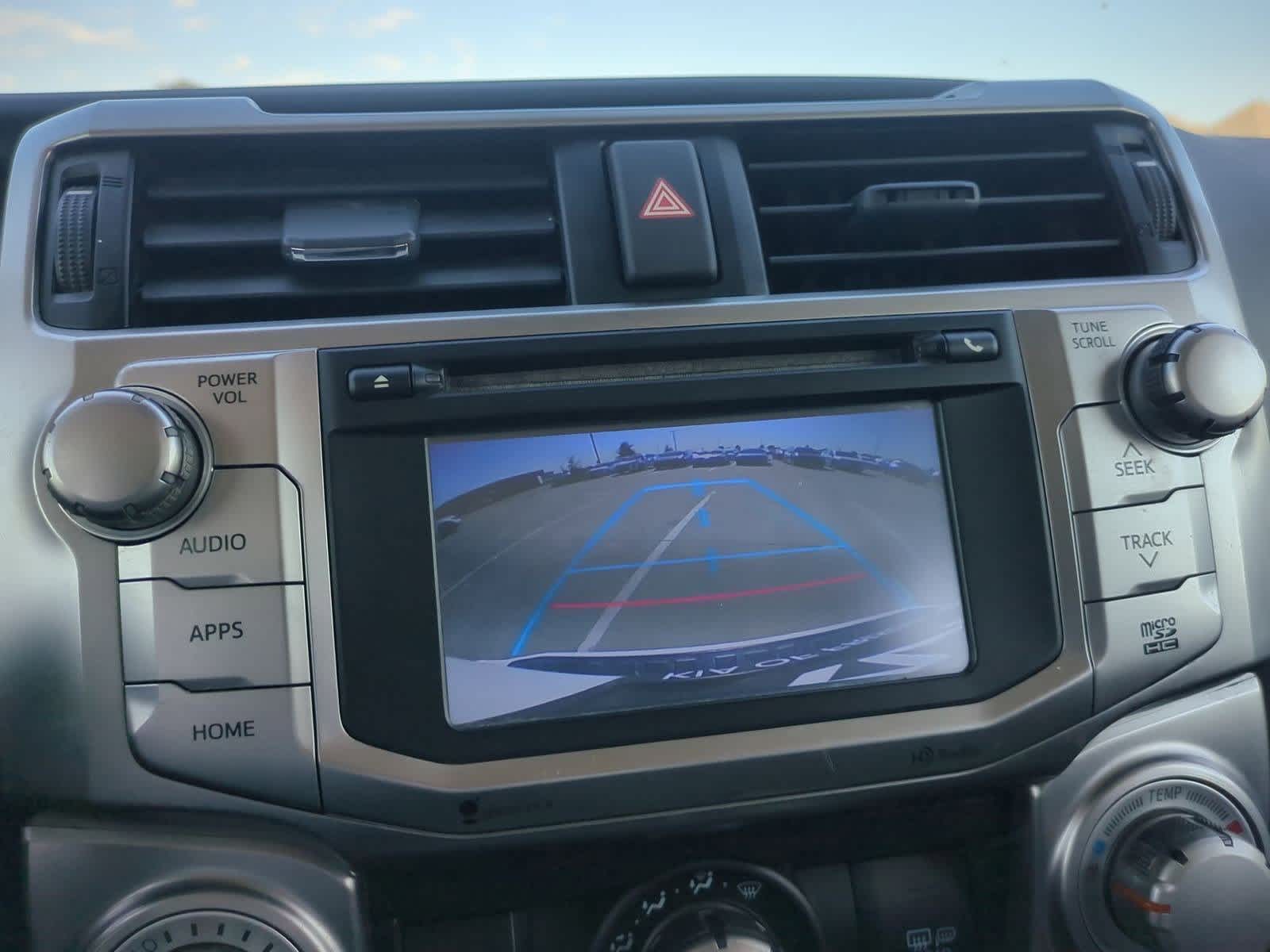 Thumbnail: 2014 Toyota 4Runner - 31