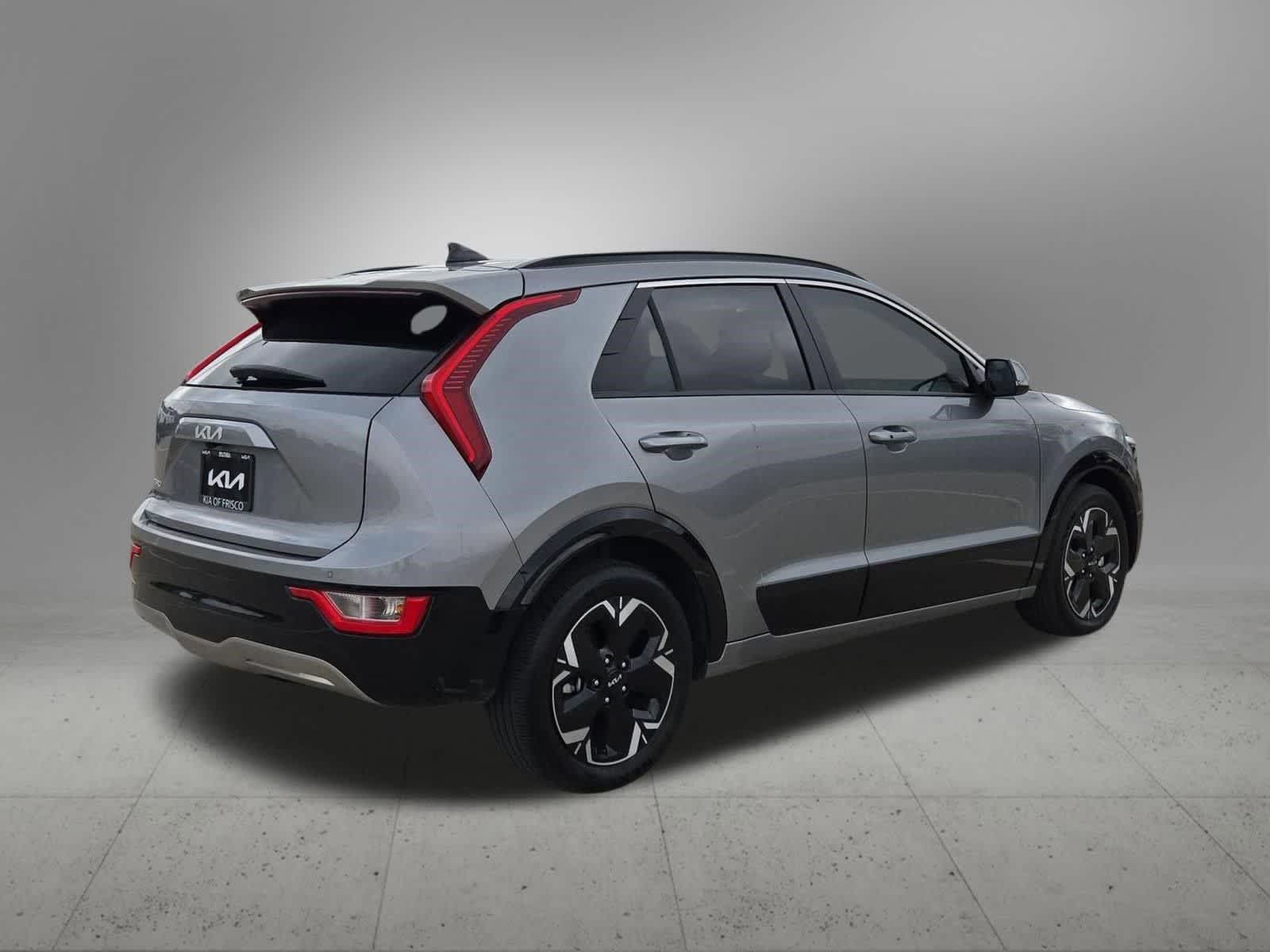 Thumbnail: 2023 Kia Niro - 6