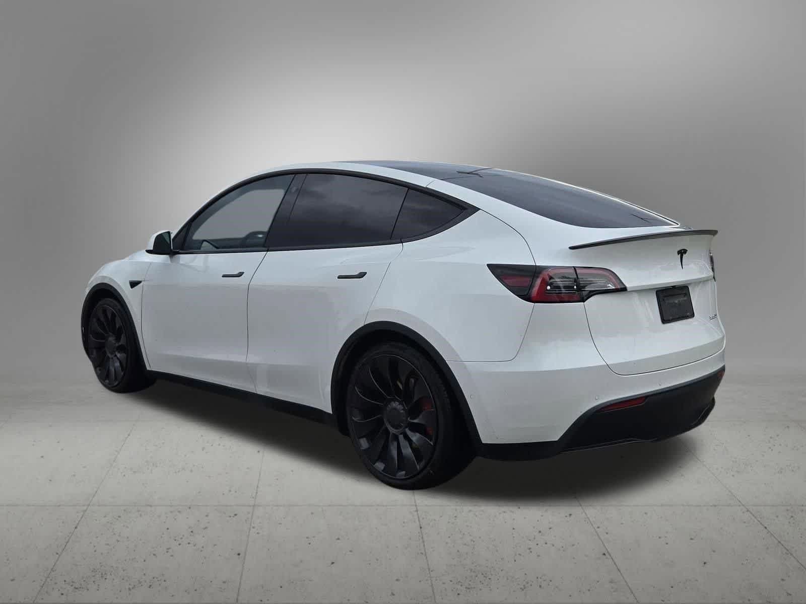 Thumbnail: 2022 Tesla Model Y - 4