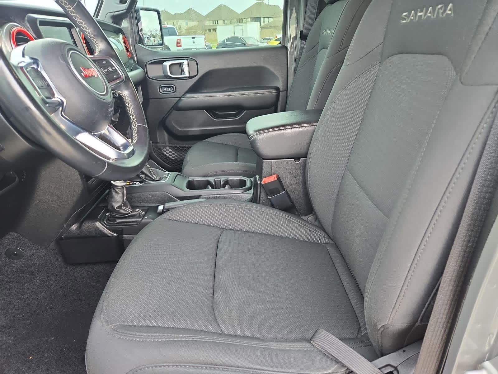 Thumbnail: 2020 Jeep Wrangler - 14