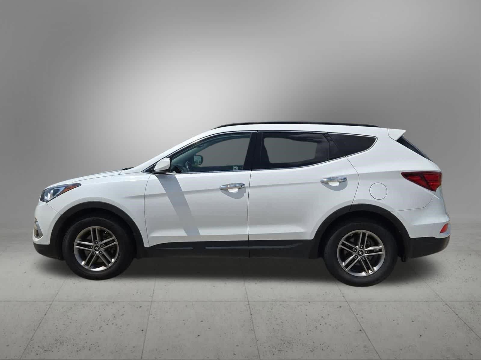 Thumbnail: 2017 Hyundai Santa Fe - 2